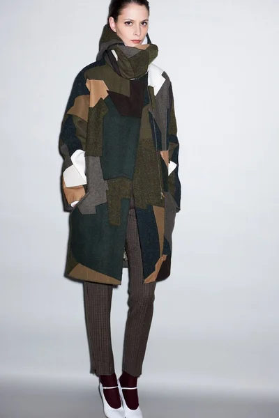 Look 18